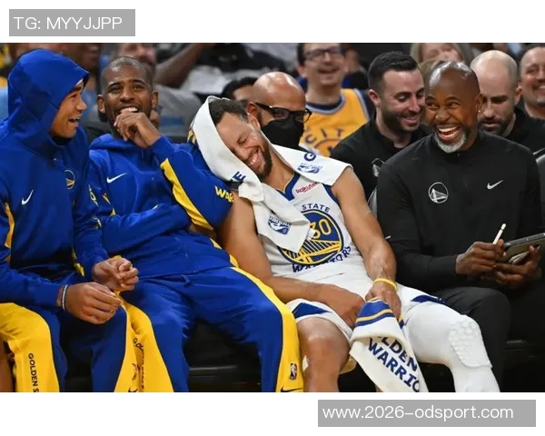 安芬尼西蒙斯替补出战16投9中砍下27分助球队获胜表现惊艳