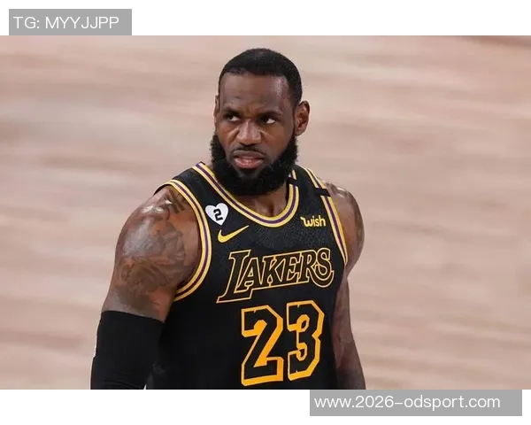 詹姆斯回顾年轻理想与现实差距现阶段无法接受家庭主妇角色