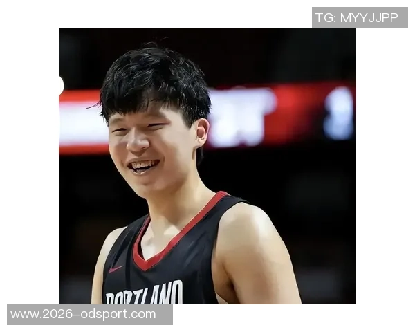 比卢普斯呼吁球队共同分担战术压力让瀚森更轻松应对比赛挑战